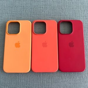 3 Apple Silicone iPhone 13 Pro MAGSAFE Cases (lightly used, gorgeous colors)